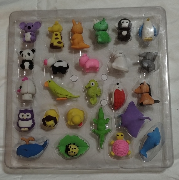 👜Premier 3D Erasers - 24 Piece Animal Food Novelty Fun Stationery Erasers Set - Picture 4 of 5